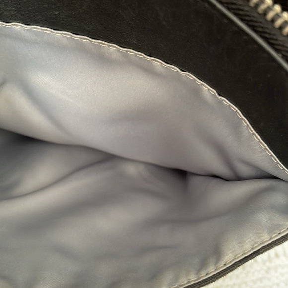 Coach Black C Design Crossbody EUC with shirt - Picture 7 of 12